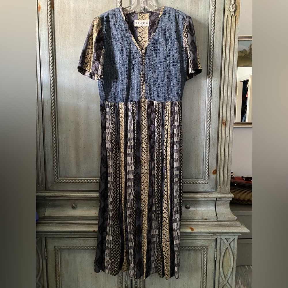 Short sleeve, 100% cotton dress w/ puckered denim bodice, blue print bottom & sl